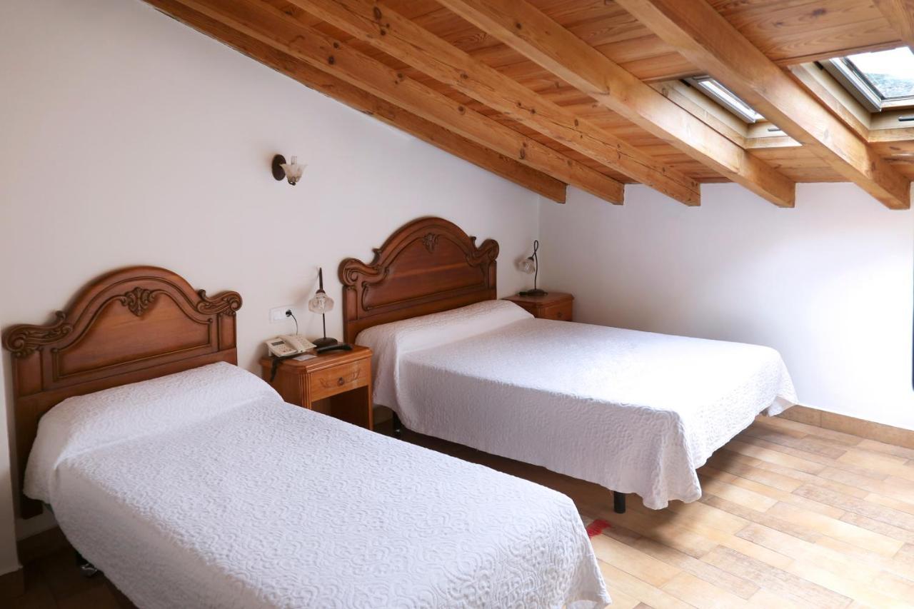 Hotel Rural La Puebla オルバネハ・デル・カスティージョ エクステリア 写真